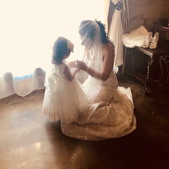 Meet your Posher, Ashley - Picture 5 of 6